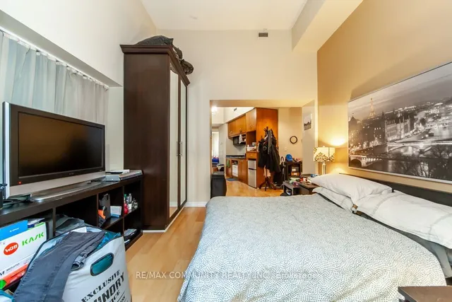 Additional property image - 1 King St Unit 1601