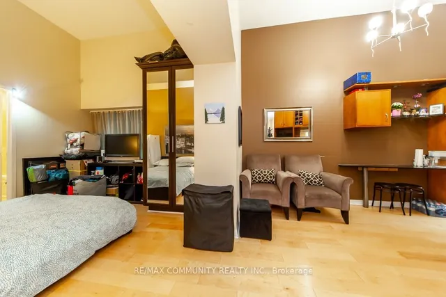Additional property image - 1 King St Unit 1601