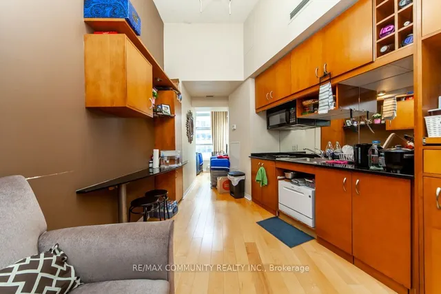 Additional property image - 1 King St Unit 1601