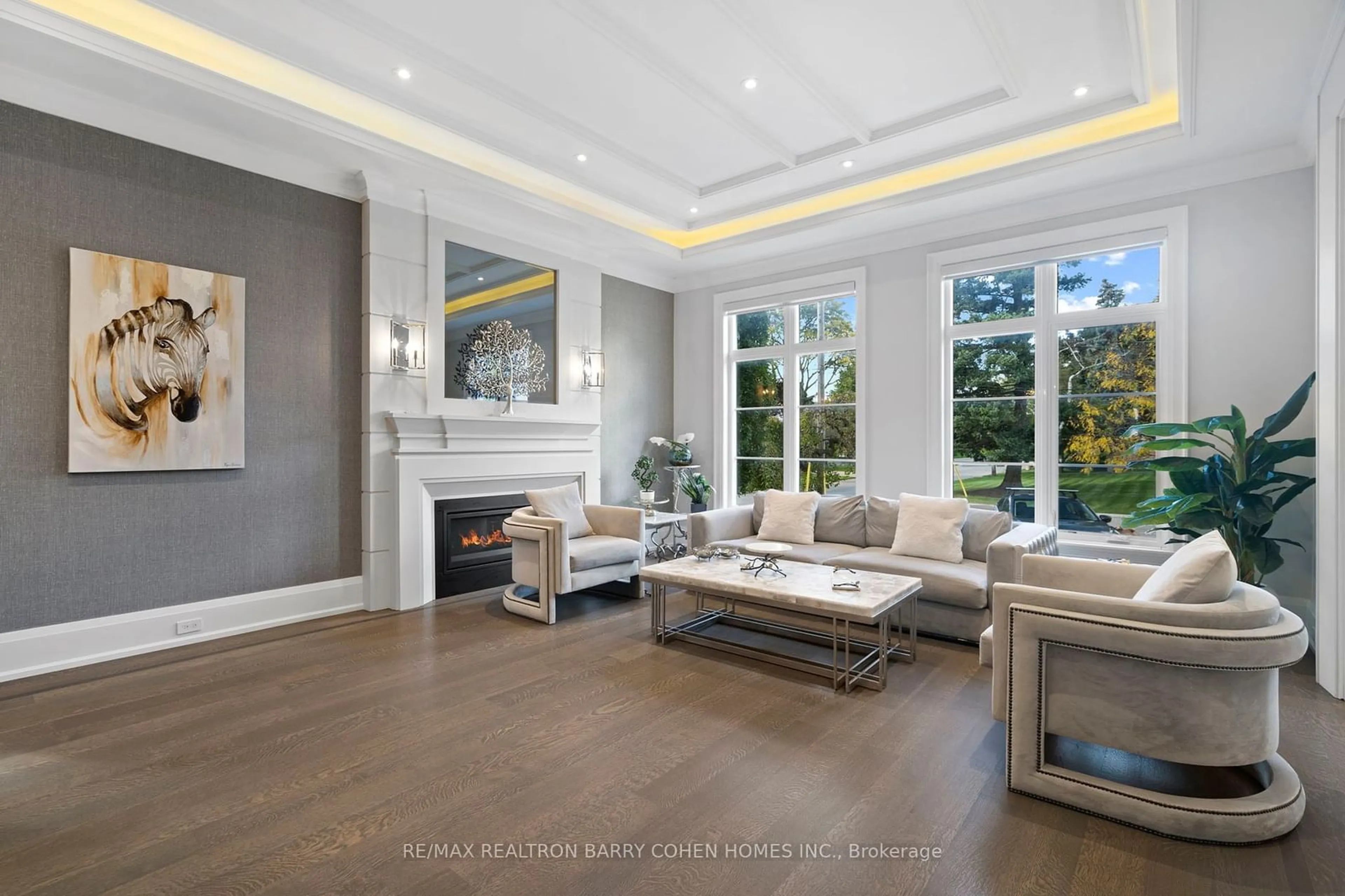 Living room, wood floors for 49 Rollscourt Dr, Toronto Ontario M2L 1X6