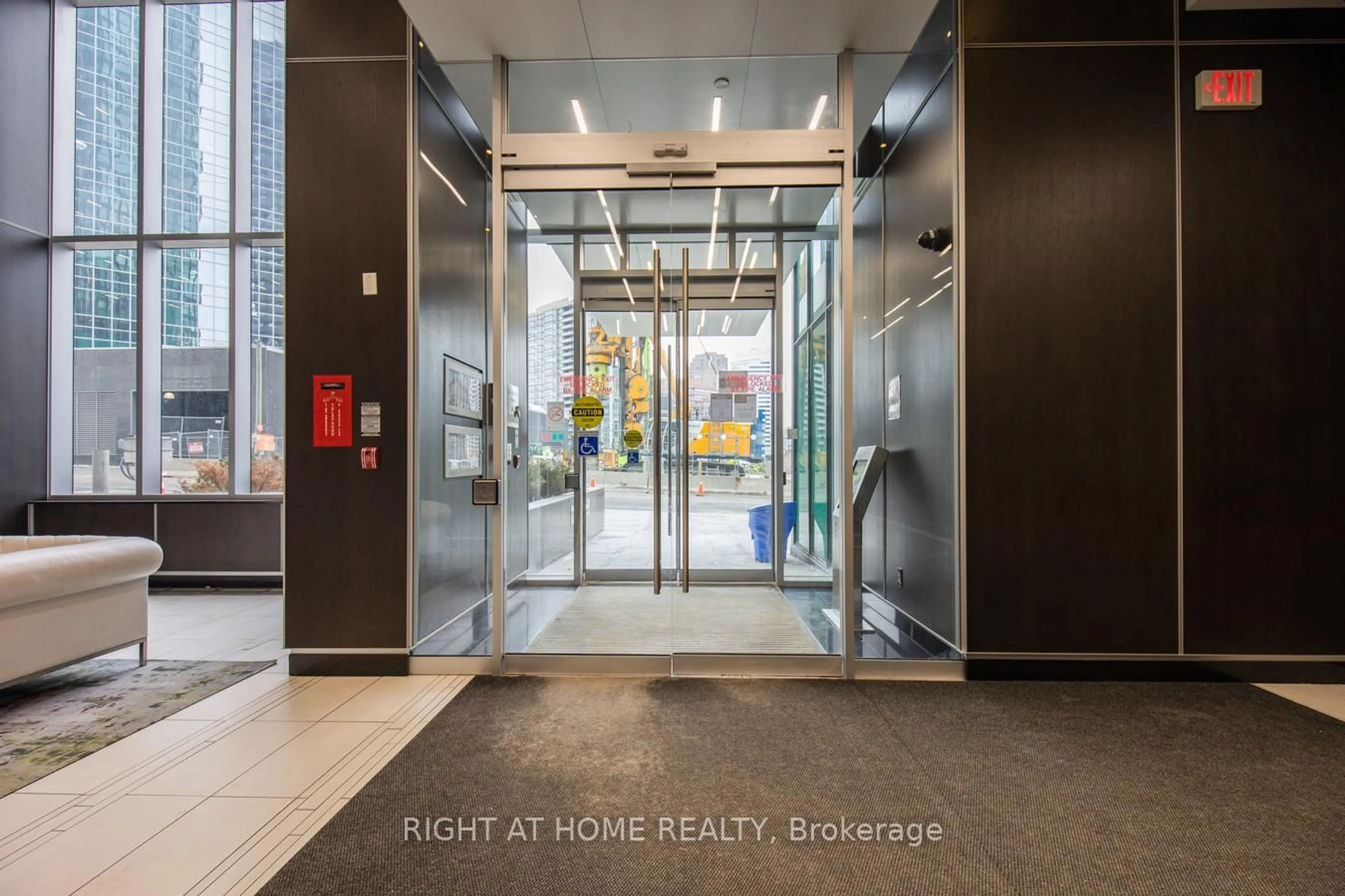 Indoor lobby for 9 Bogert Ave #3001, Toronto Ontario M2N 0H3