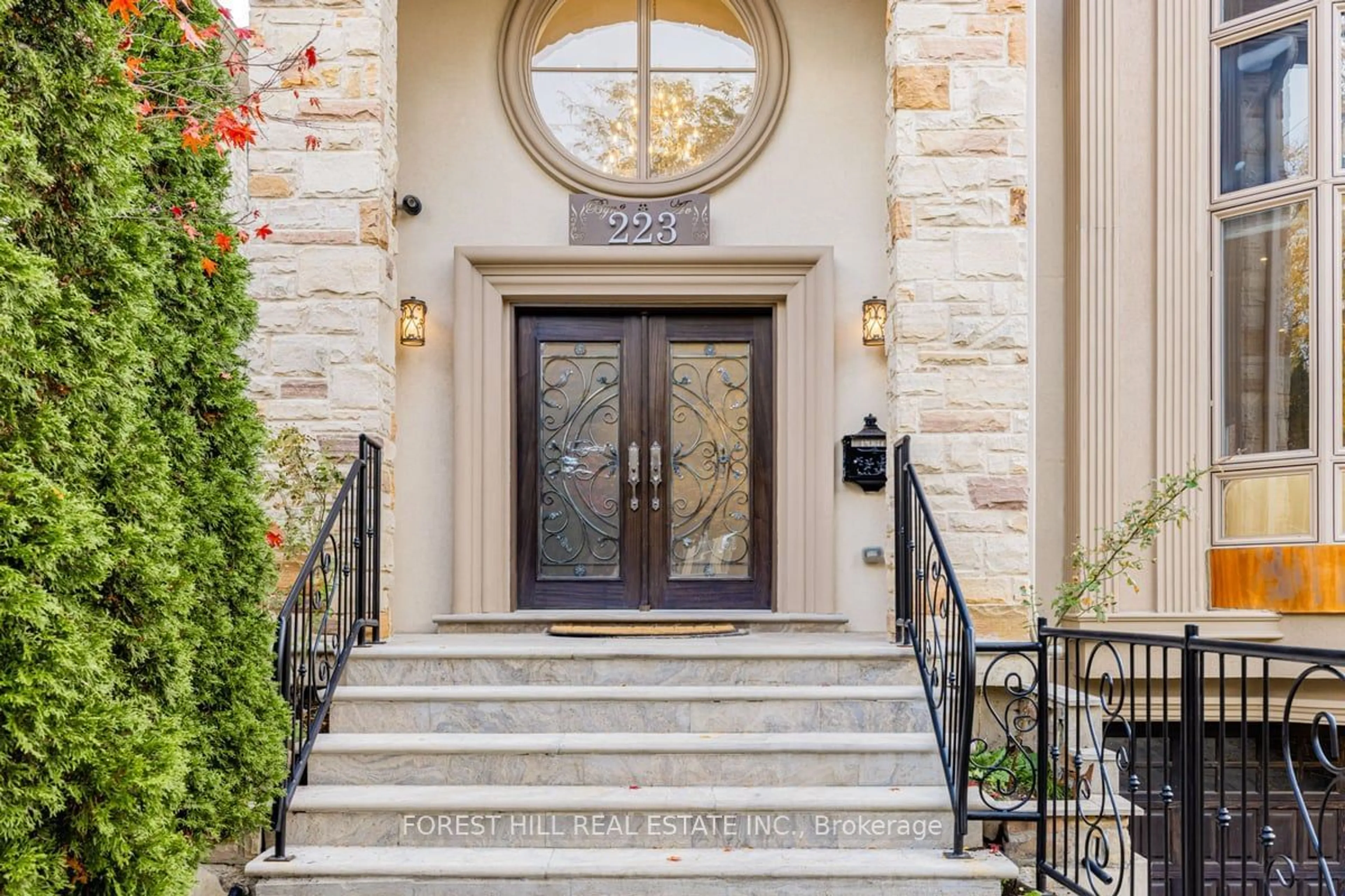 Indoor entryway, ceramic floors for 223 Byng Ave, Toronto Ontario M2N 4L2