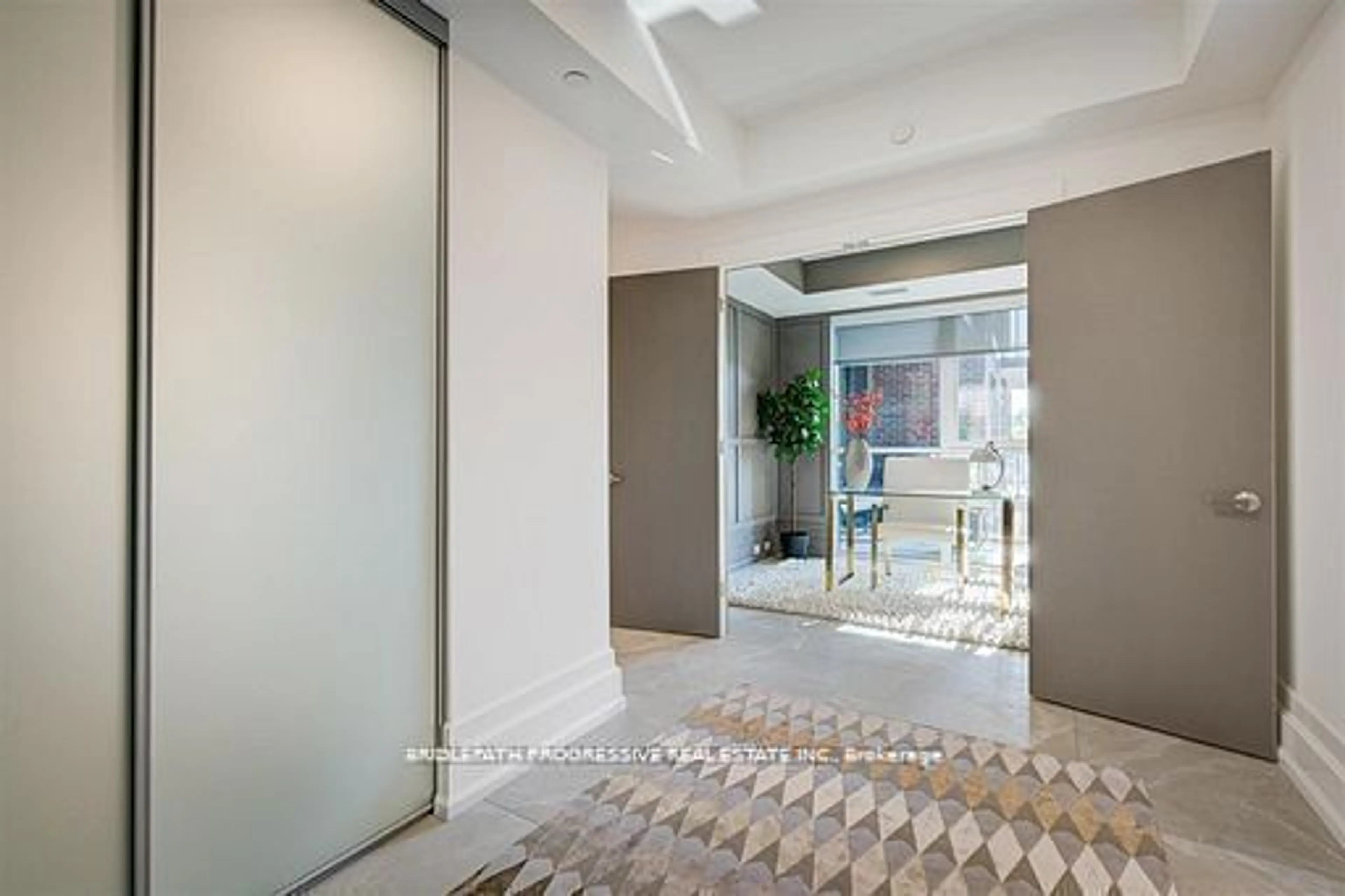 Indoor foyer, cement floor for 3 Southvale Dr #301, Toronto Ontario M4G 1G1