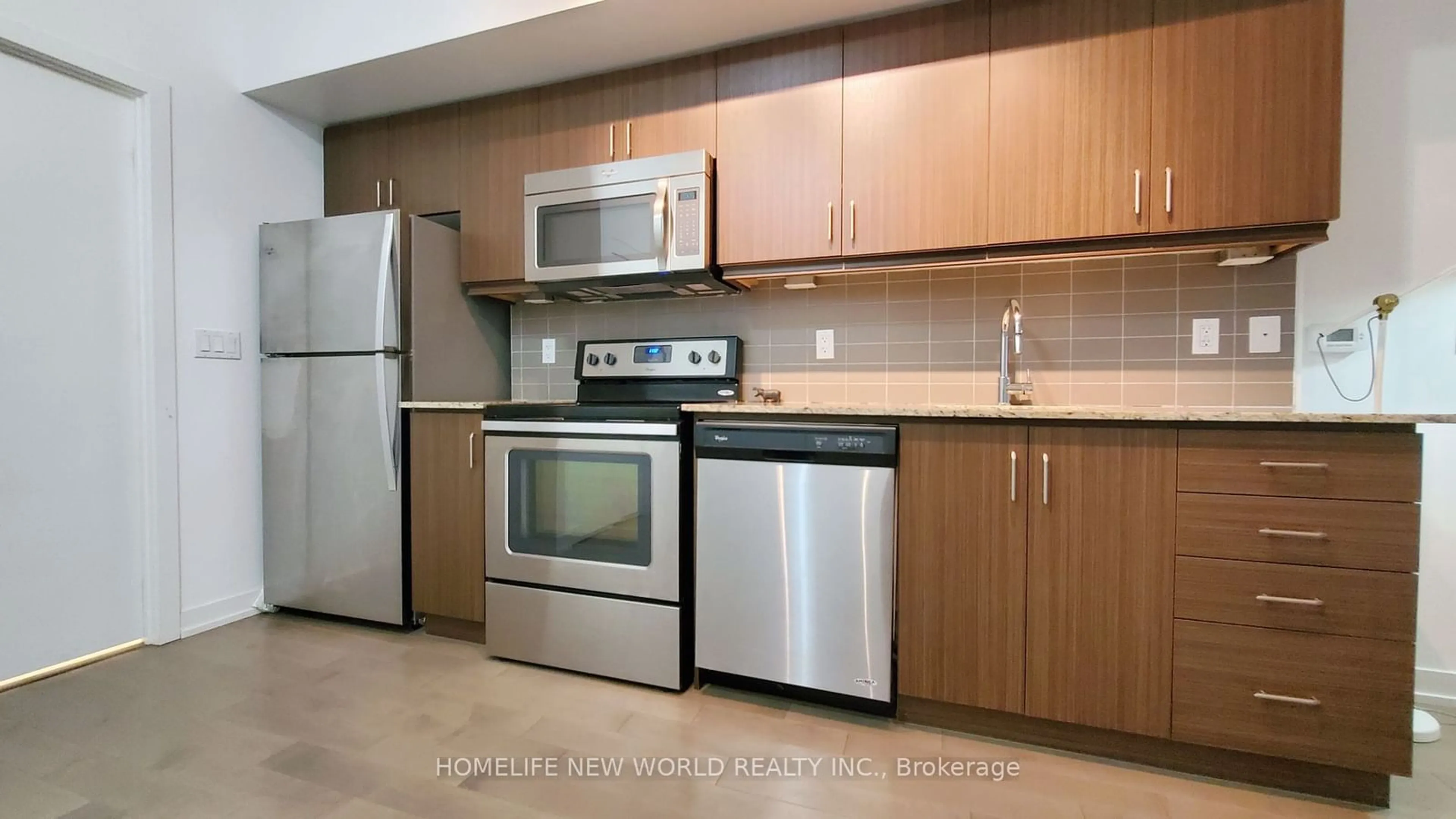 Standard kitchen for 10 Willison Sq #602, Toronto Ontario M5T 0A8