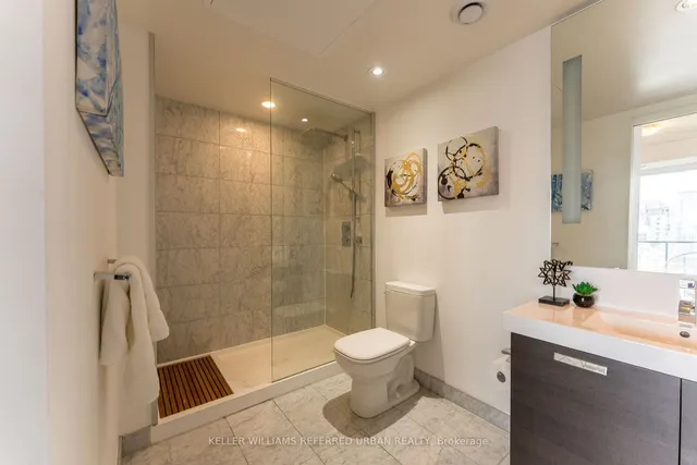 Additional property image - 629 King St Unit Ph1408