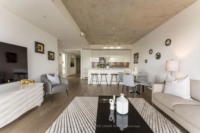 Additional property image - 629 King St Unit Ph1408