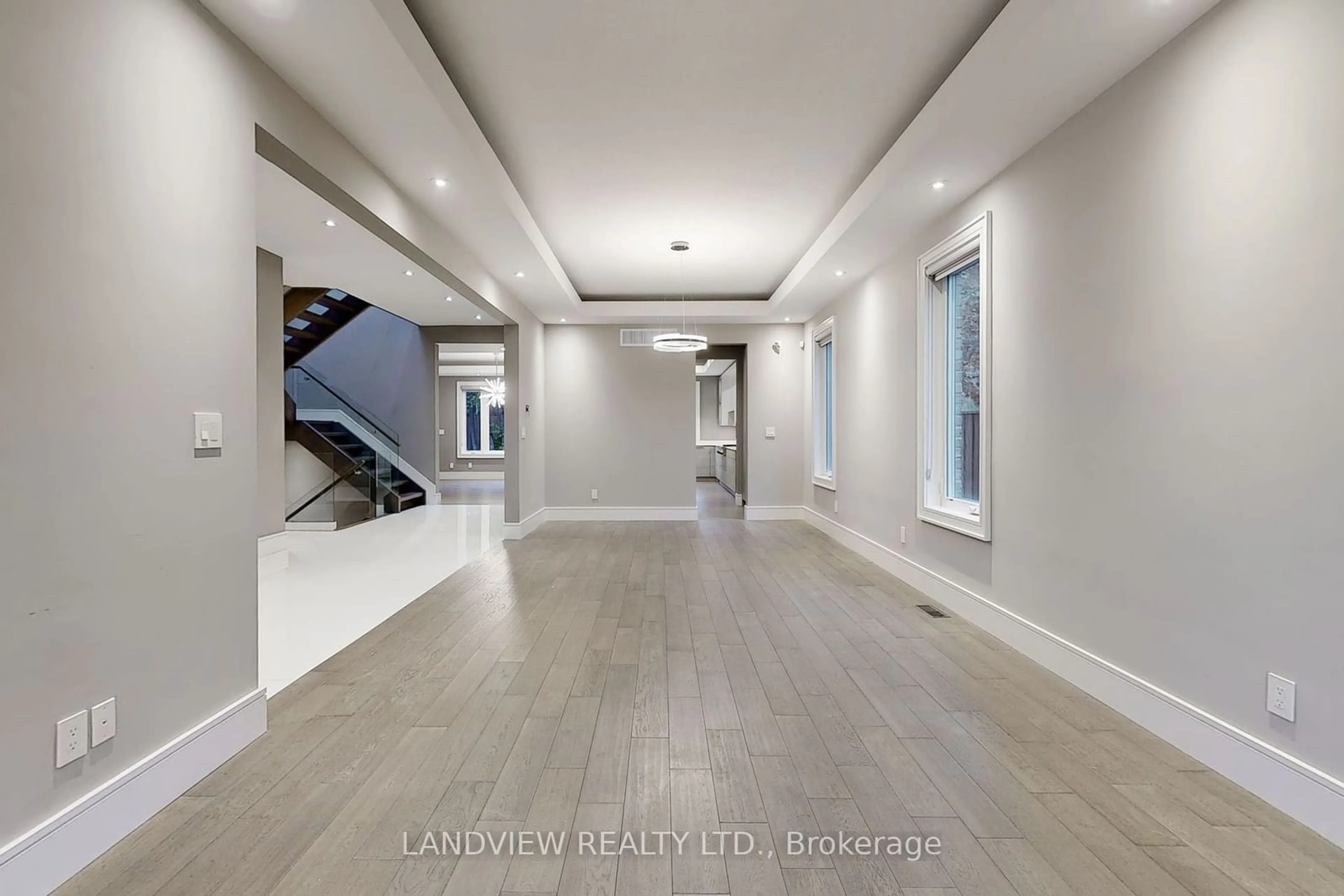 Indoor foyer, wood floors for 38 Lorraine Dr, Toronto Ontario M2N 2E5