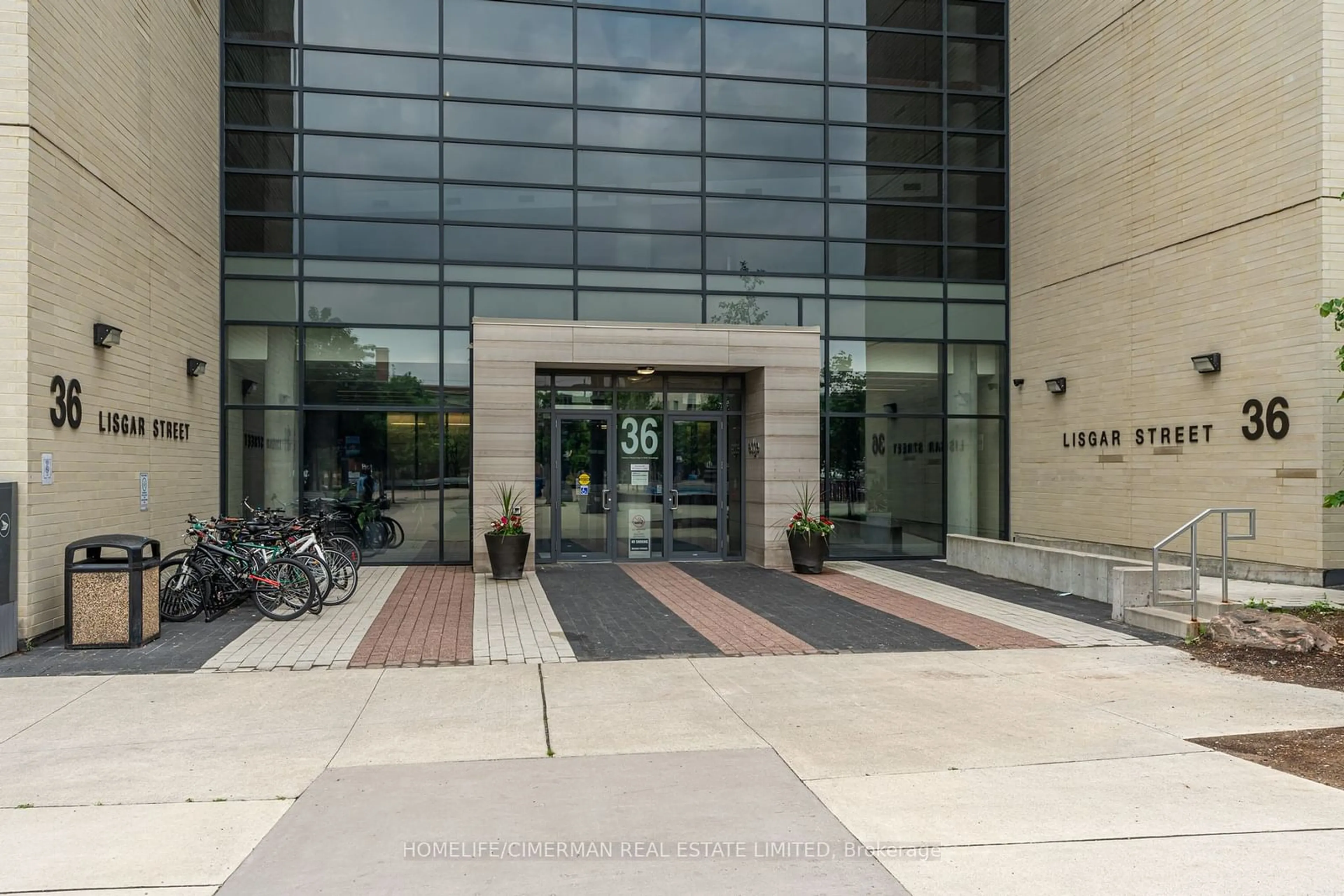 Indoor lobby, ceramic floors for 36 Lisgar St #1702W, Toronto Ontario M6J 0C7