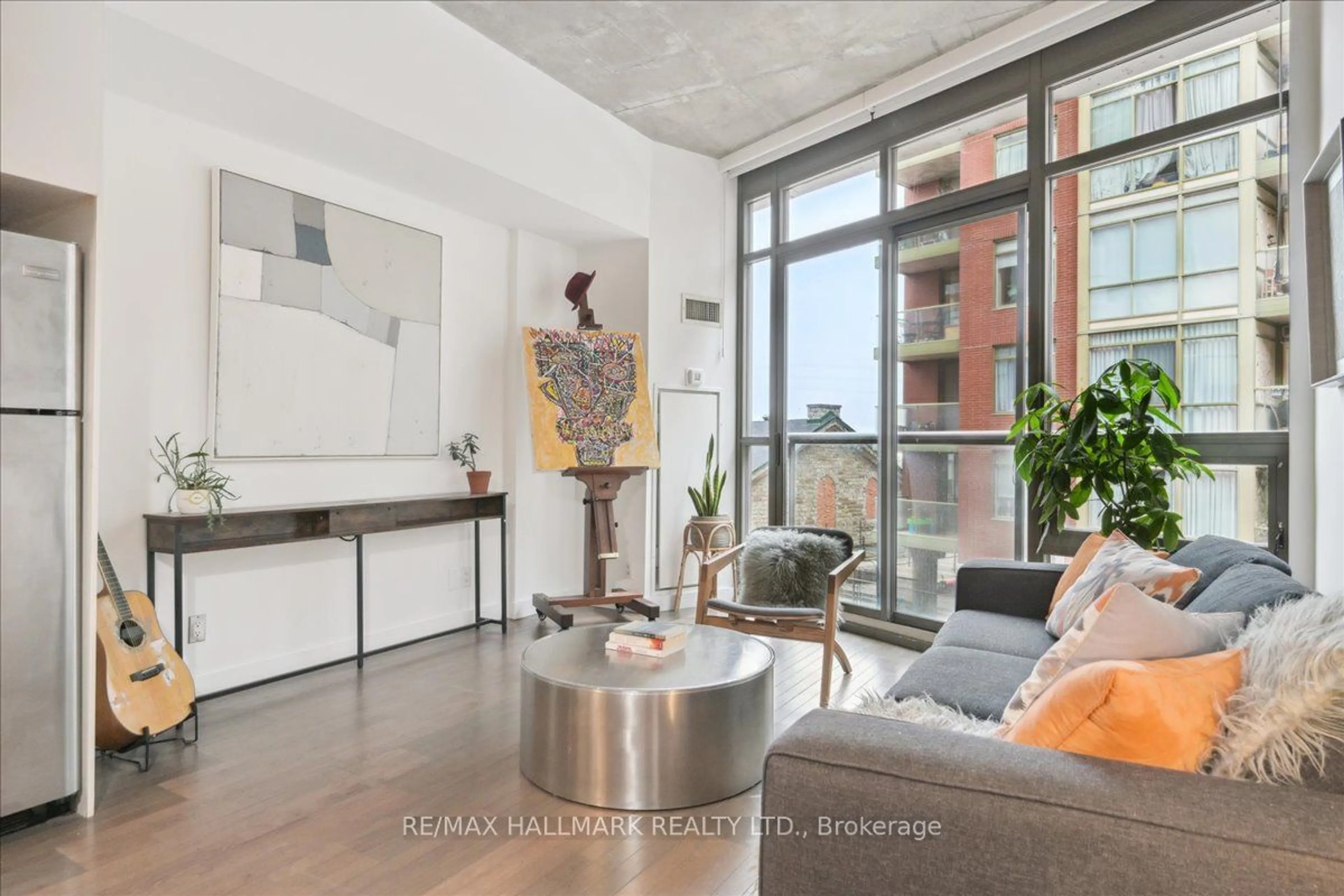 Living room, wood floors for 33 Mill St #308, Toronto Ontario M5A 3C1