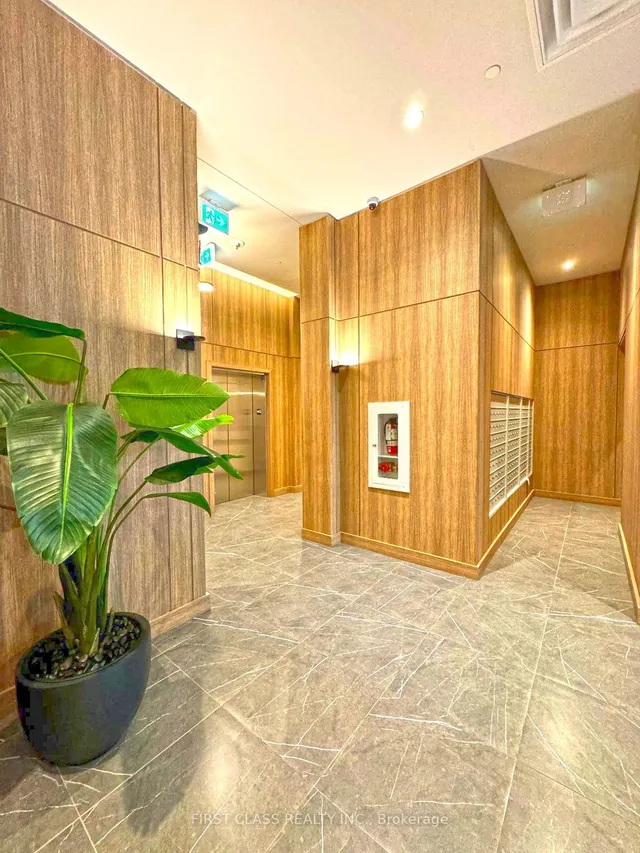 Additional property image - 81 Wellesley St Unit 908