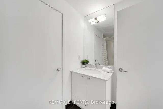 Additional property image - 51 East Liberty St Unit 2207
