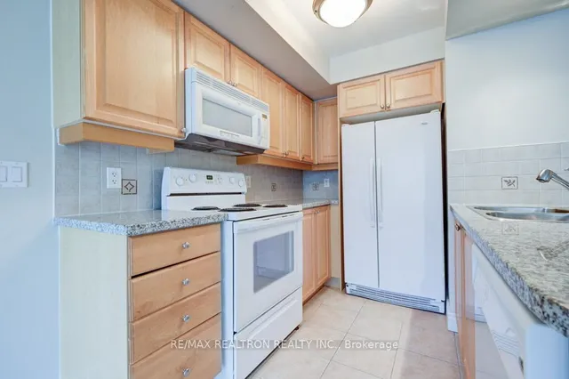 Additional property image - 10 Northtown Way Unit 410