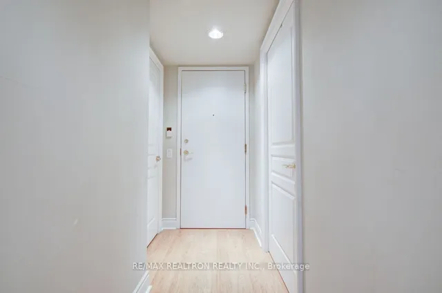 Additional property image - 10 Northtown Way Unit 410