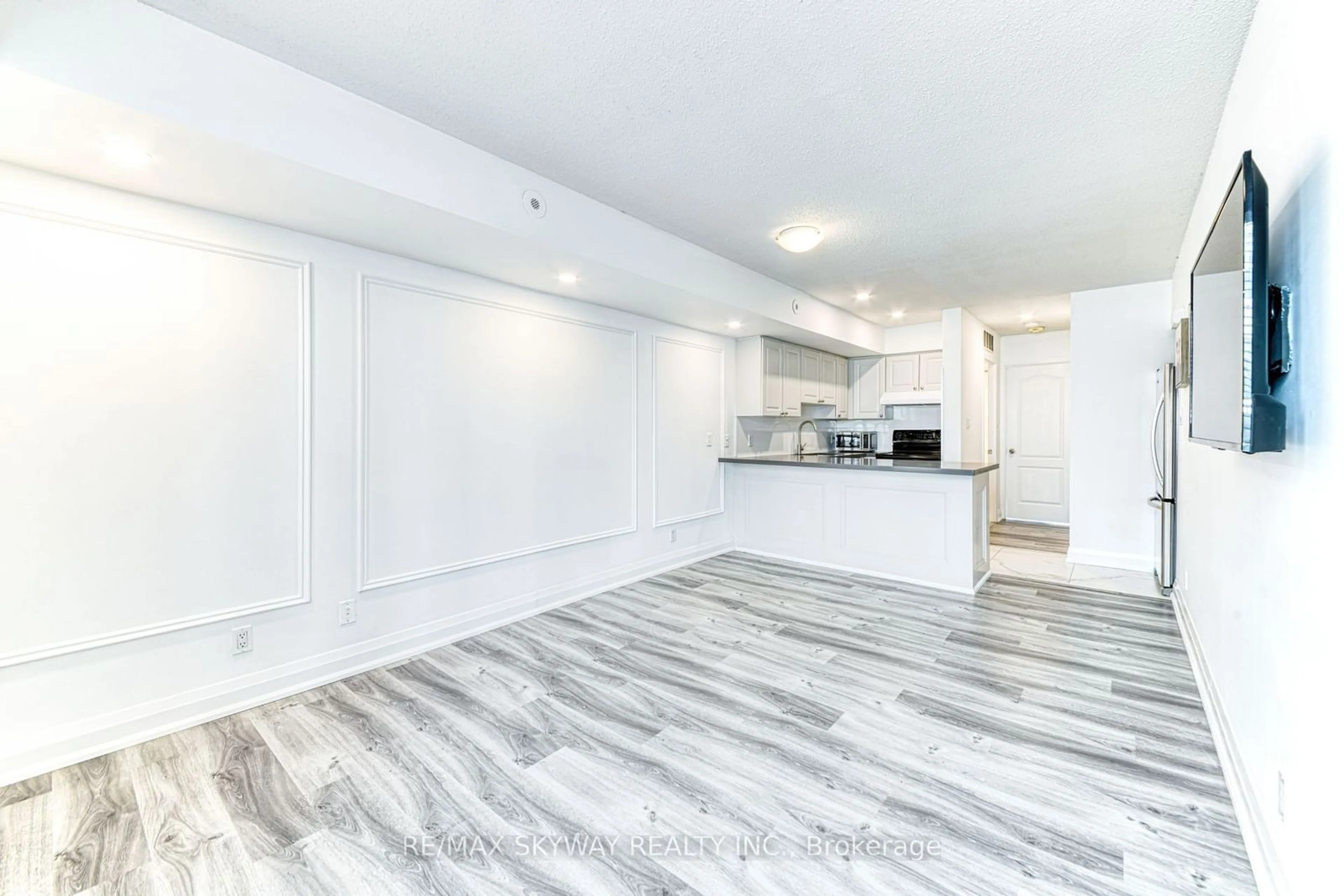 Open concept kitchen for 98 Strachan Ave #614, Toronto Ontario M6J 3M6