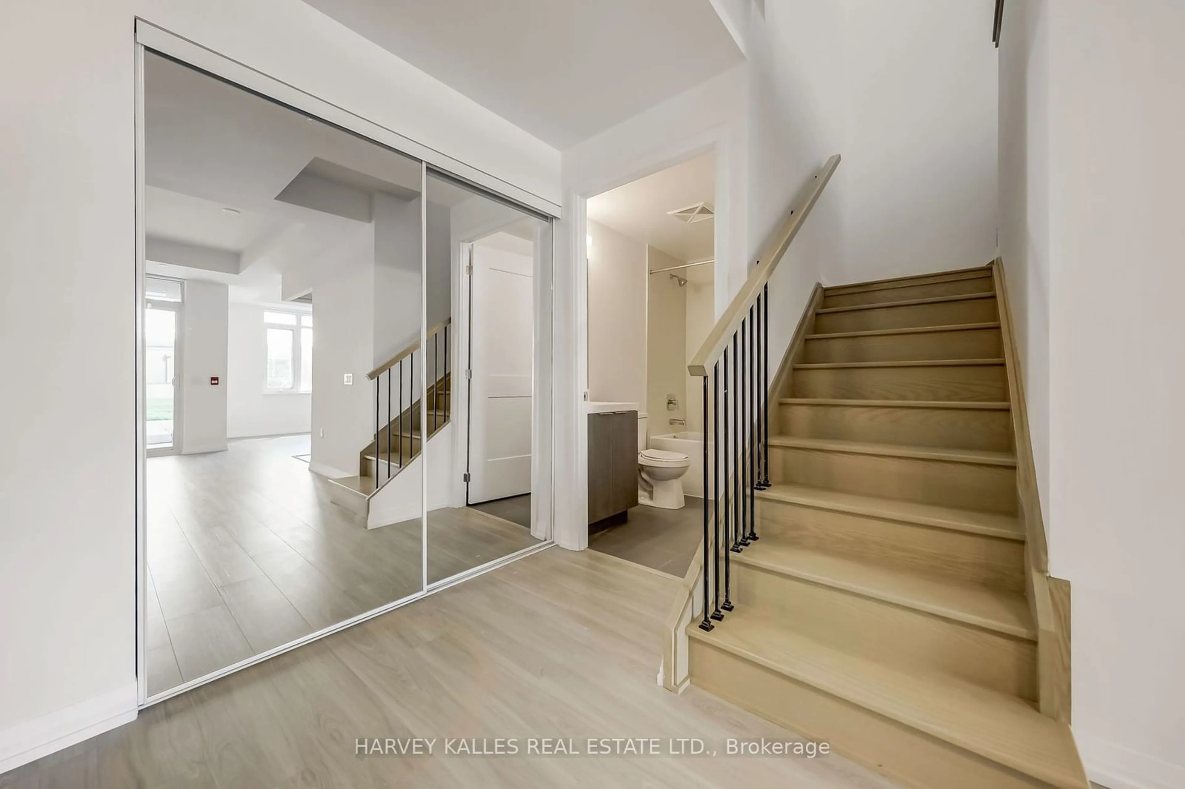 Indoor foyer, wood floors for 50 Dunfield Ave #TH115, Toronto Ontario M4S 0E4