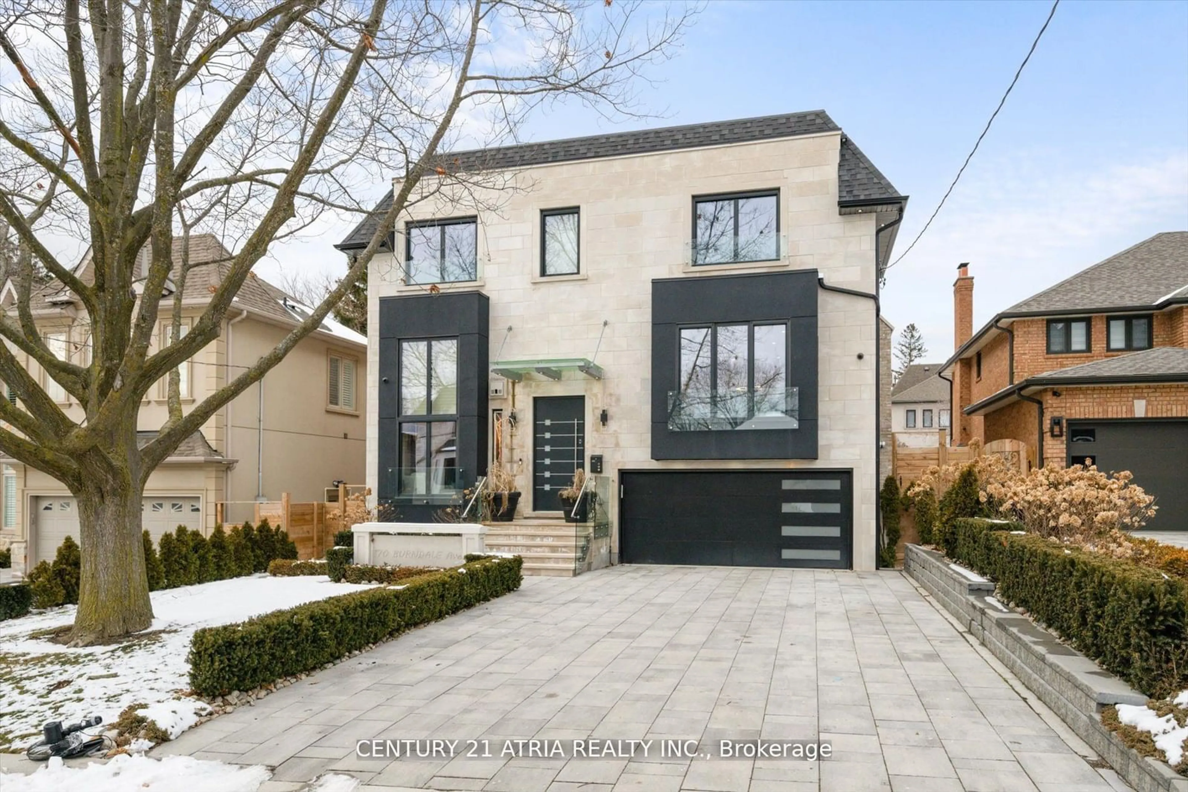 Frontside or backside of a home, the street view for 170 Burndale Ave, Toronto Ontario M2N 1T2