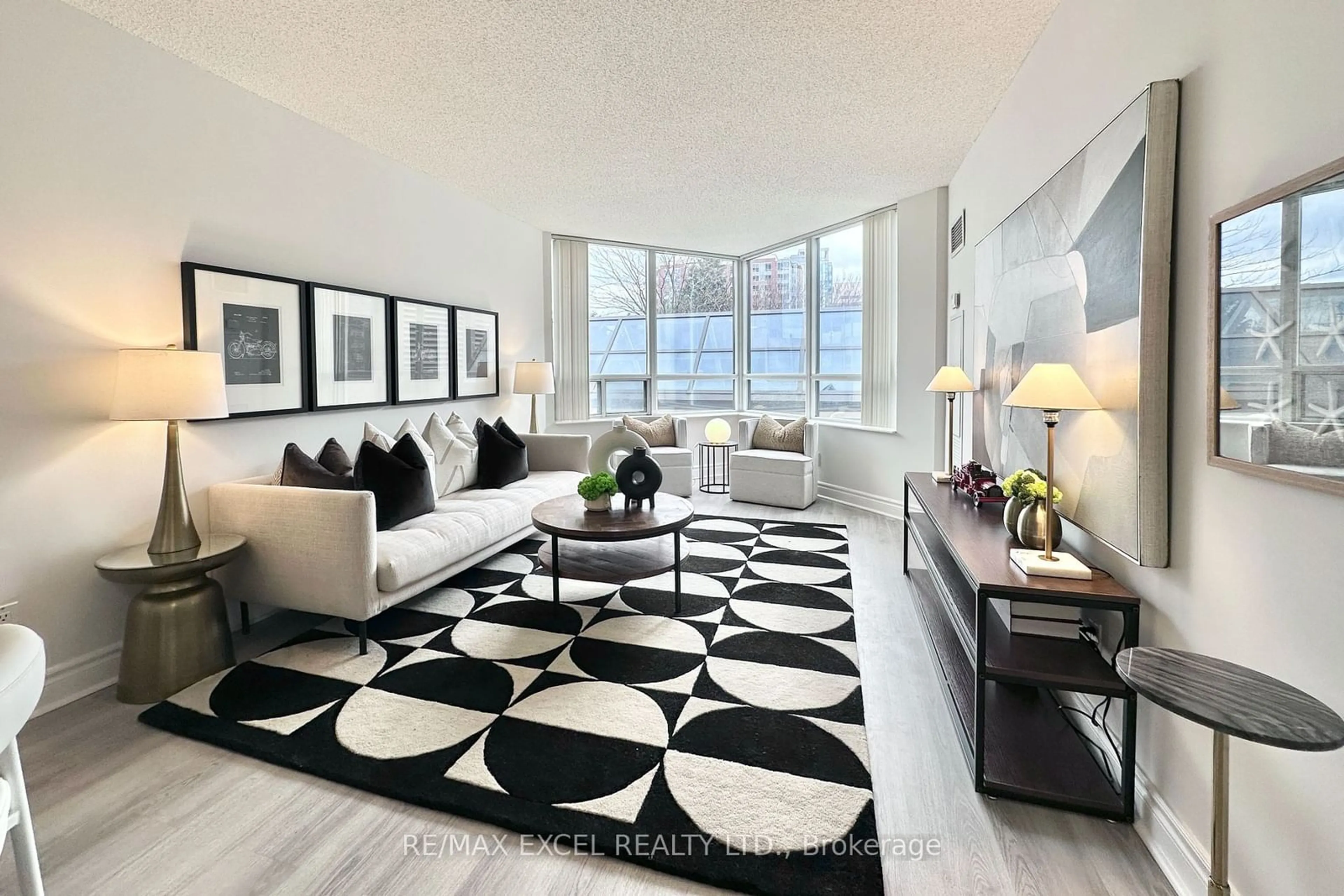 Living room, carpet floors for 5 Northtown Way #317, Toronto Ontario M2N 7A1