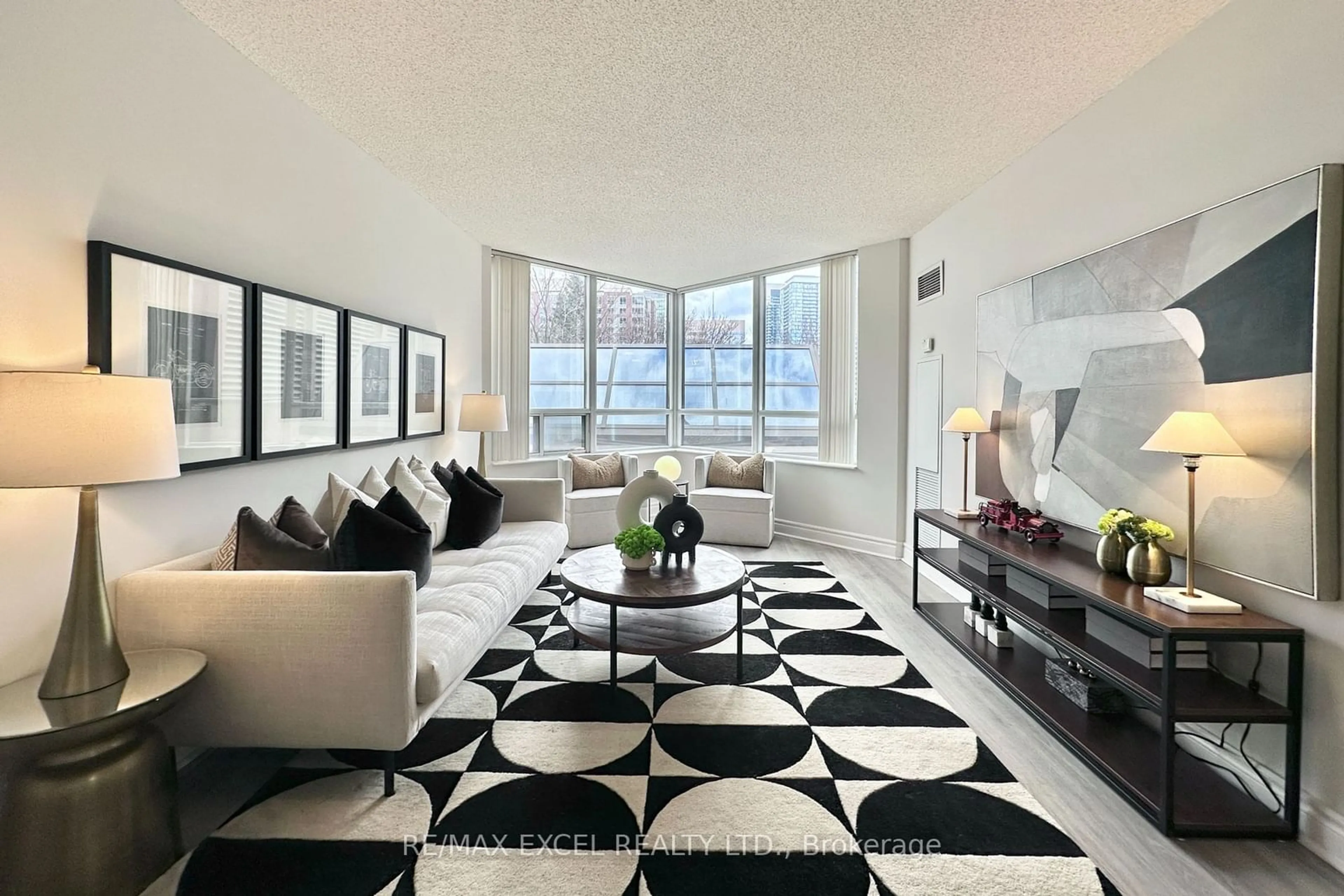 Living room, carpet floors for 5 Northtown Way #317, Toronto Ontario M2N 7A1