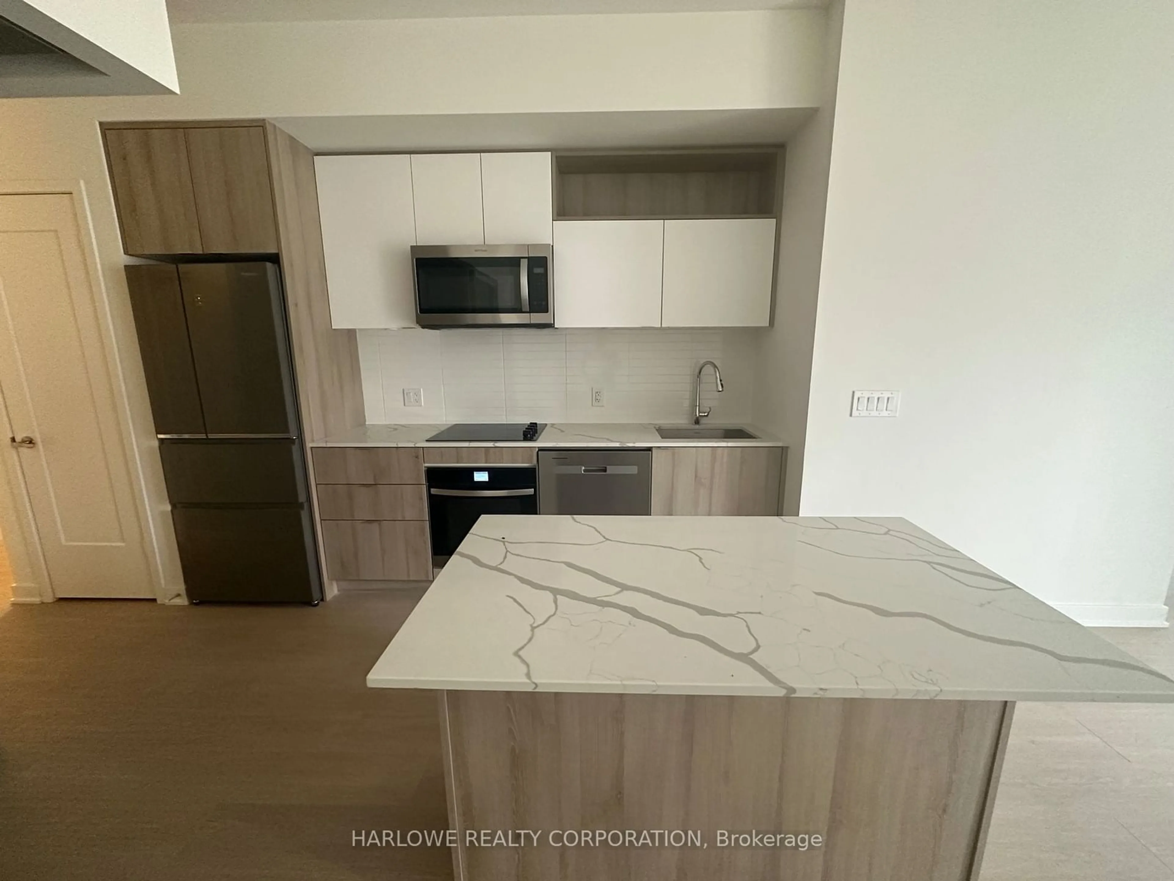 Standard kitchen, not visible floor for 60 Princess St #105 Se, Toronto Ontario M5A 2C7