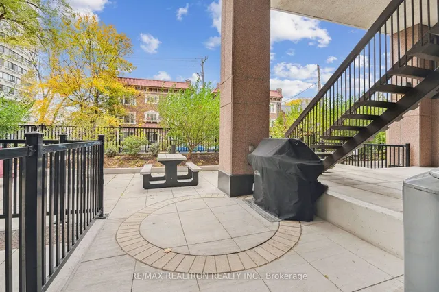 Additional property image - 449 Walmer Rd Unit 401