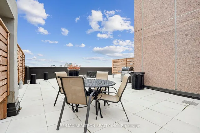 Additional property image - 449 Walmer Rd Unit 401