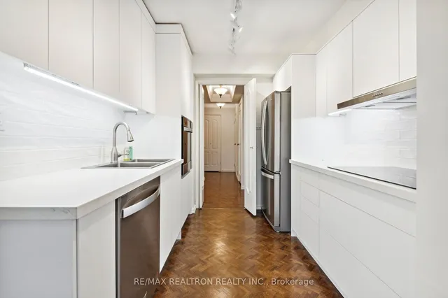 Additional property image - 449 Walmer Rd Unit 401