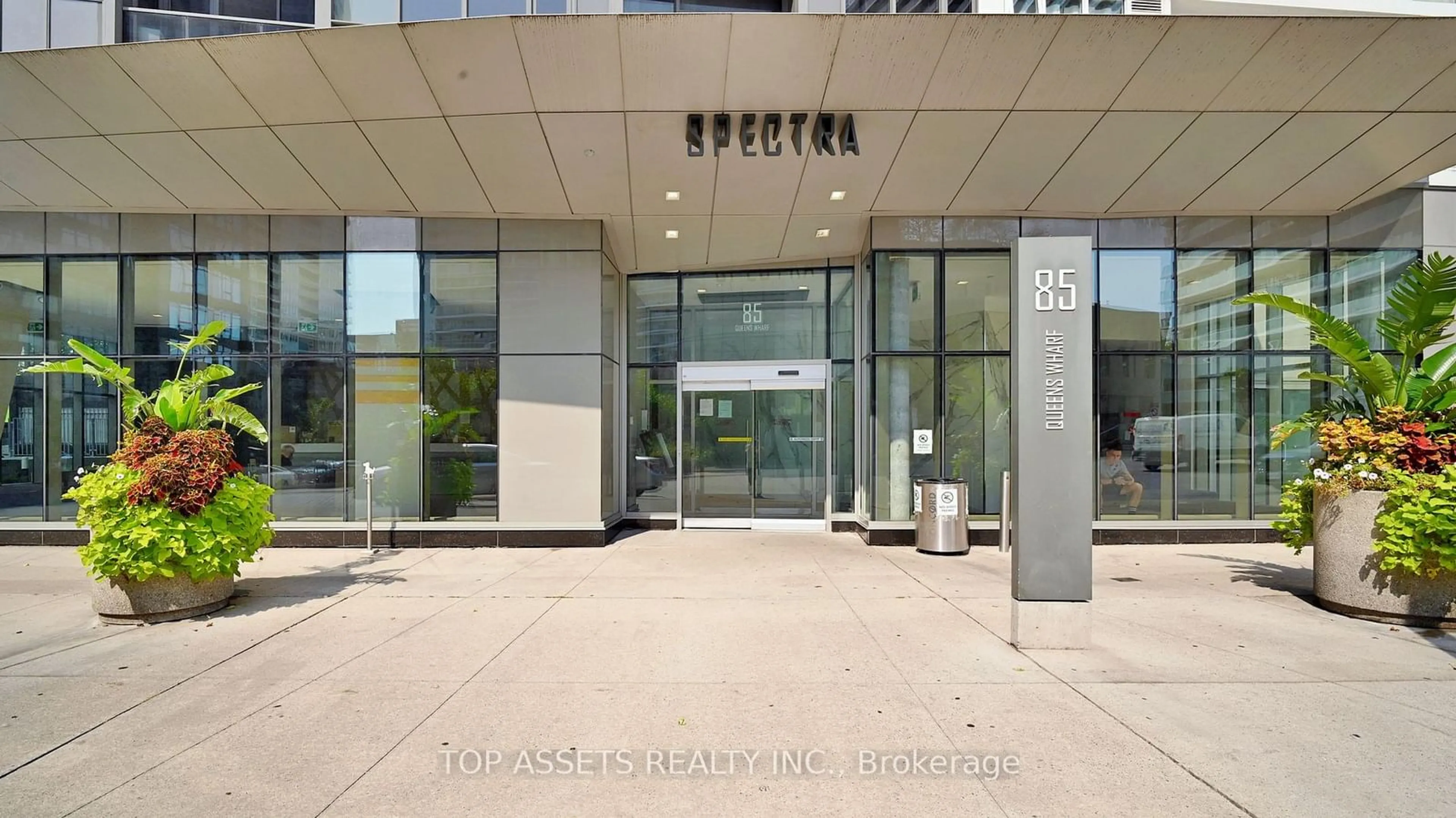 Indoor foyer for 85 Queens Wharf Rd #3501, Toronto Ontario M5V 0J9