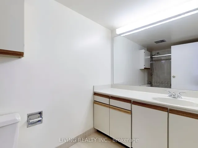 Additional property image - 62 Wellesley St Unit 1206