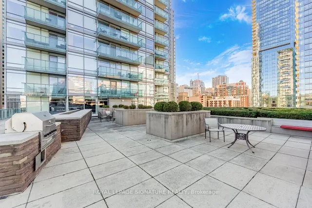 Additional property image - 18 Yorkville Ave Unit 508