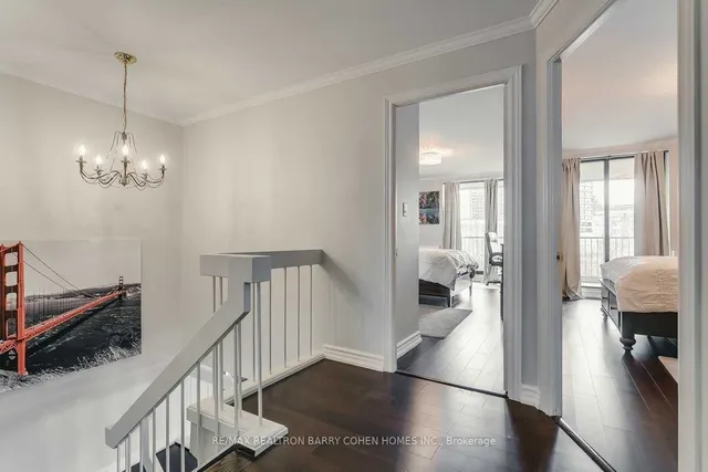 Additional property image - 33 Harbour Sq Unit 503