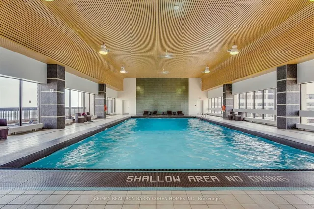 Additional property image - 33 Harbour Sq Unit 503