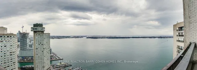 Additional property image - 33 Harbour Sq Unit 503
