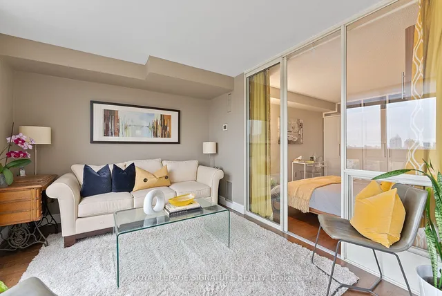 Additional property image - 5 Kenneth Ave Unit 1008