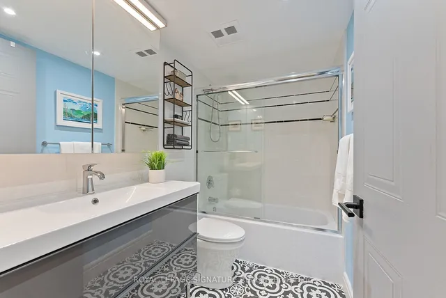 Additional property image - 5 Kenneth Ave Unit 1008