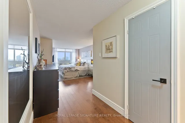 Additional property image - 5 Kenneth Ave Unit 1008