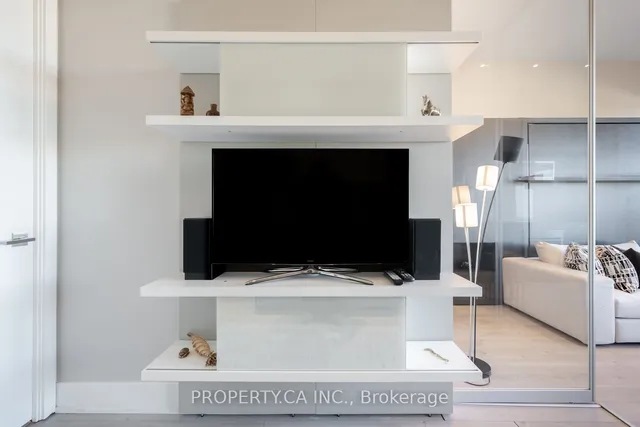 Additional property image - 111 St Clair Ave Unit 1728