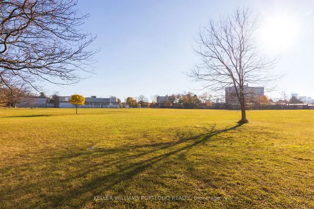 Additional property image - 260 Seneca Hill Dr Unit 1705