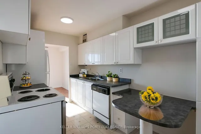 Additional property image - 260 Seneca Hill Dr Unit 1705