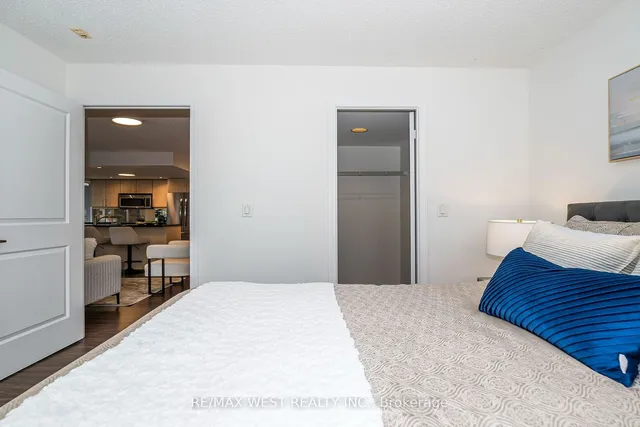 Additional property image - 15 Stafford St Unit 305