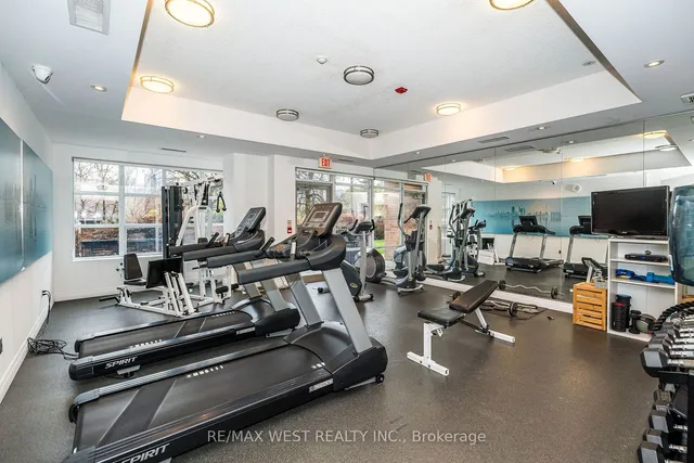Additional property image - 15 Stafford St Unit 305