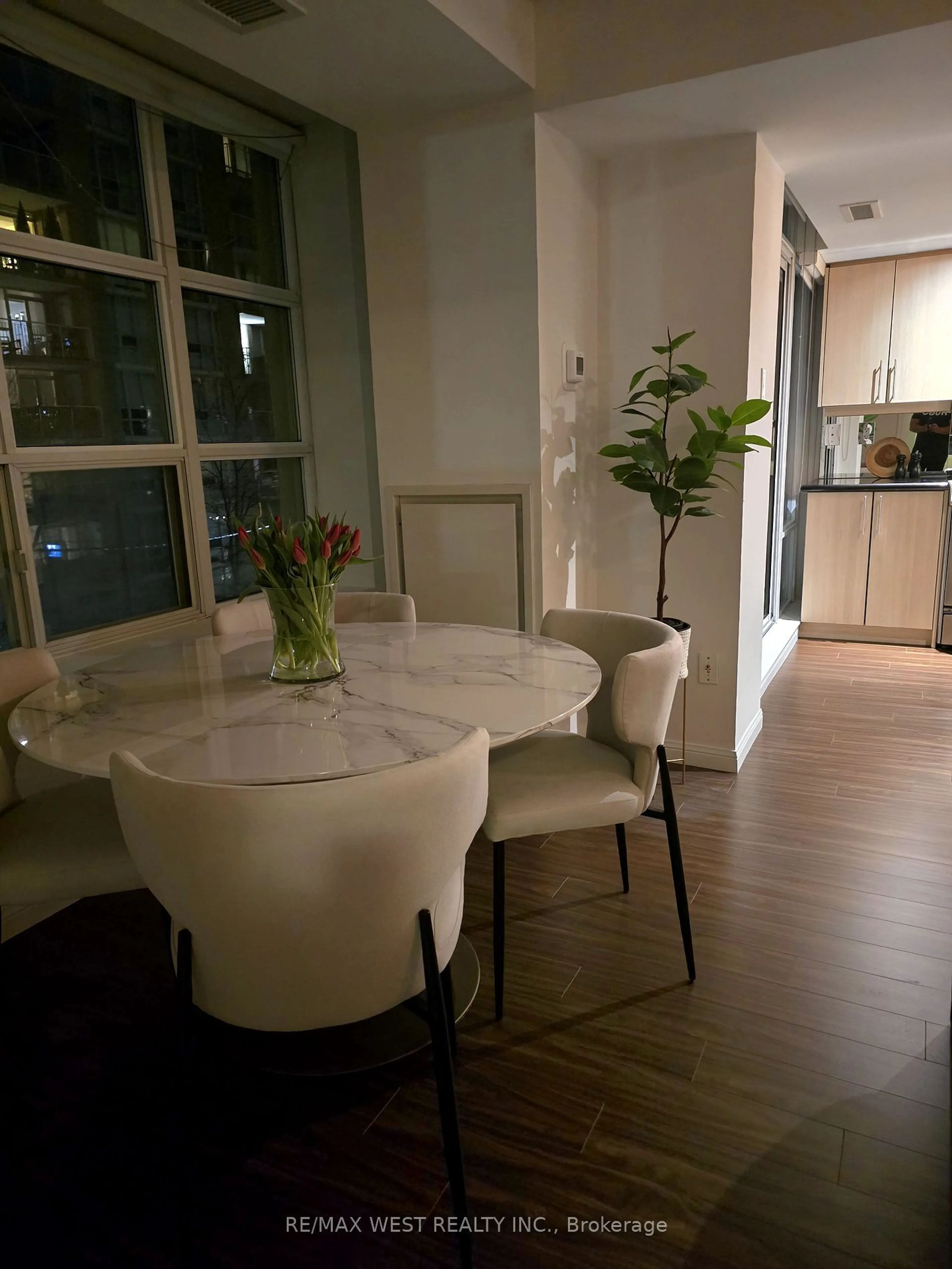 Dining room, wood floors, cottage for 15 Stafford St #305, Toronto Ontario M5V 3X6