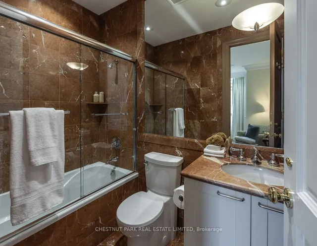 Additional property image - 22 St Thomas St Unit 12A