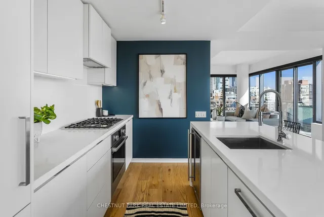 Additional property image - 60 Colborne St Unit 1002