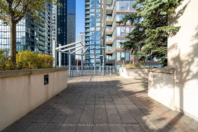 Additional property image - 270 Wellington St Unit 523