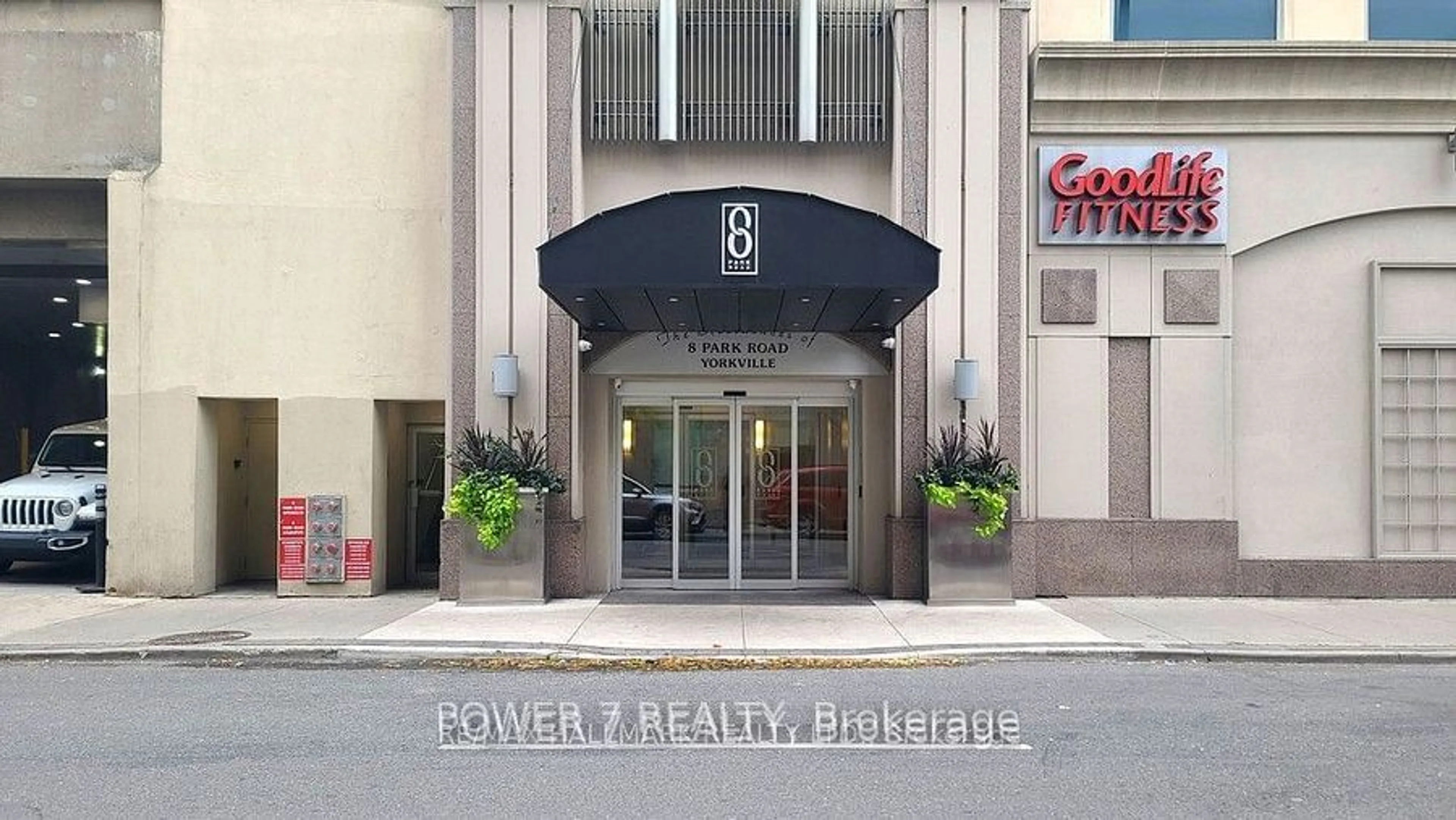 Indoor foyer for 8 Park Rd #3303, Toronto Ontario M4W 3S5