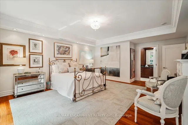 Additional property image - 68 Yorkville Ave Unit 304