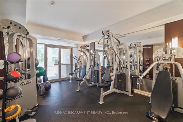 Additional property image - 68 Yorkville Ave Unit 304