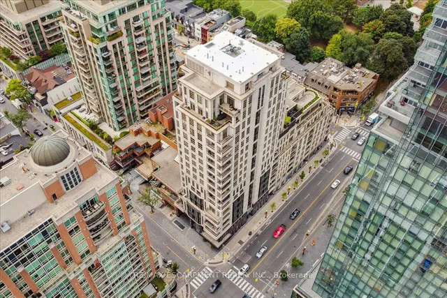 Additional property image - 68 Yorkville Ave Unit 304