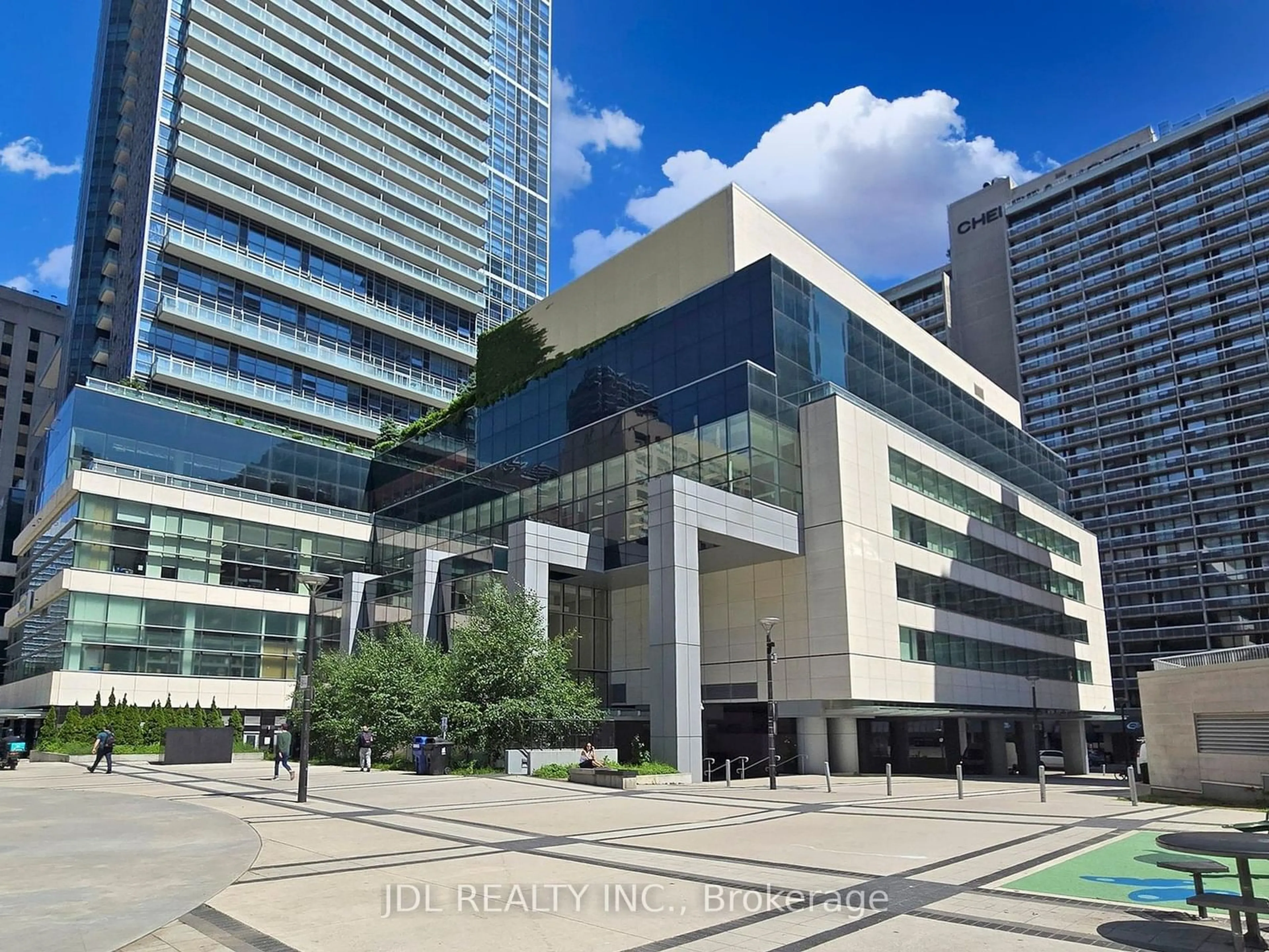 A pic from exterior of the house or condo, the front or back of building for 386 Yonge St #3213, Toronto Ontario M5B 0A5