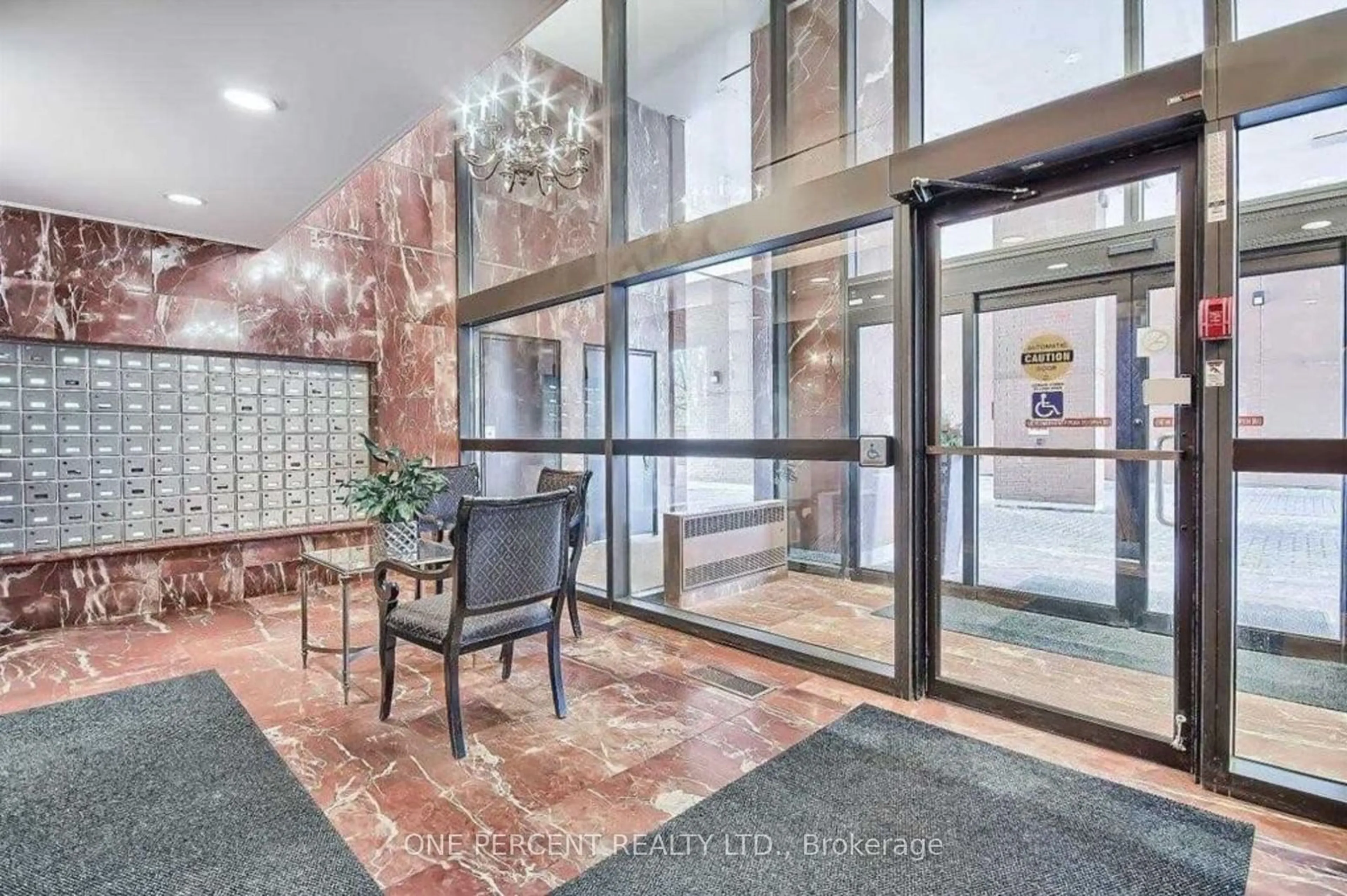 Indoor foyer, ceramic floors for 260 Heath St #605, Toronto Ontario M5P 3L6